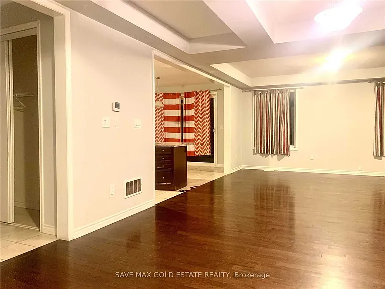 9 Troyer St #UPPER — Photo 7