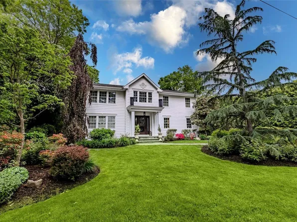 45 Kelsey Avenue, Port Jefferson Station, NY 11776