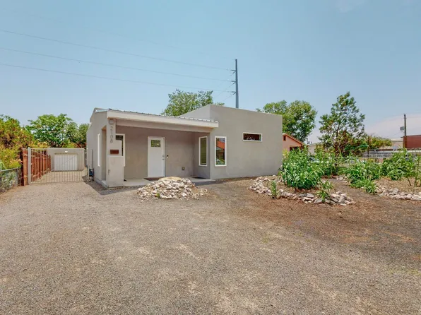2108 Eton Ave SE, Albuquerque, NM 87106