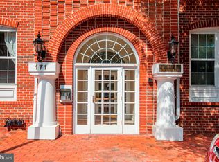 171 Somervelle St APT 104, Alexandria, VA 22304