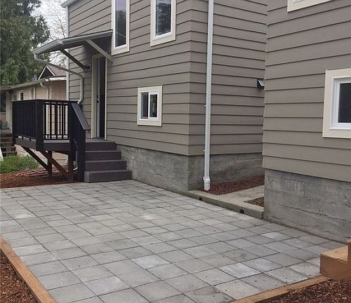 Exterior Photo 1