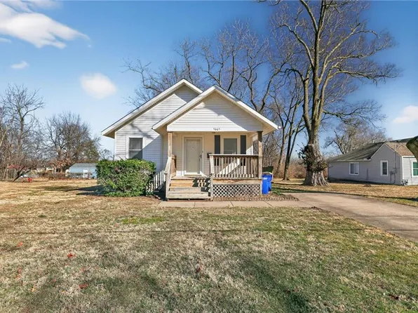 5605 Ditzler Ave, Raytown, MO 64133