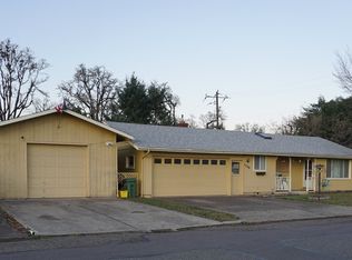 1330 Bryant Ave, Cottage Grove, OR 97424