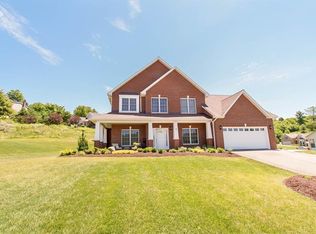 4 William Penn St, Uniontown, PA 15401