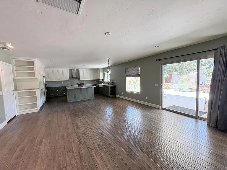 316 Altair Cir — Photo 3