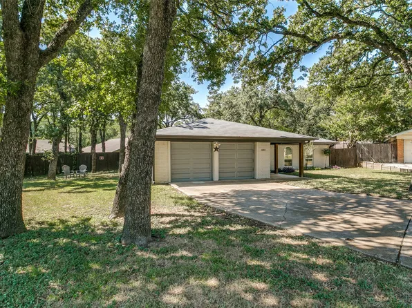 6913 Daniel Ct, North Richland Hills, TX 76182
