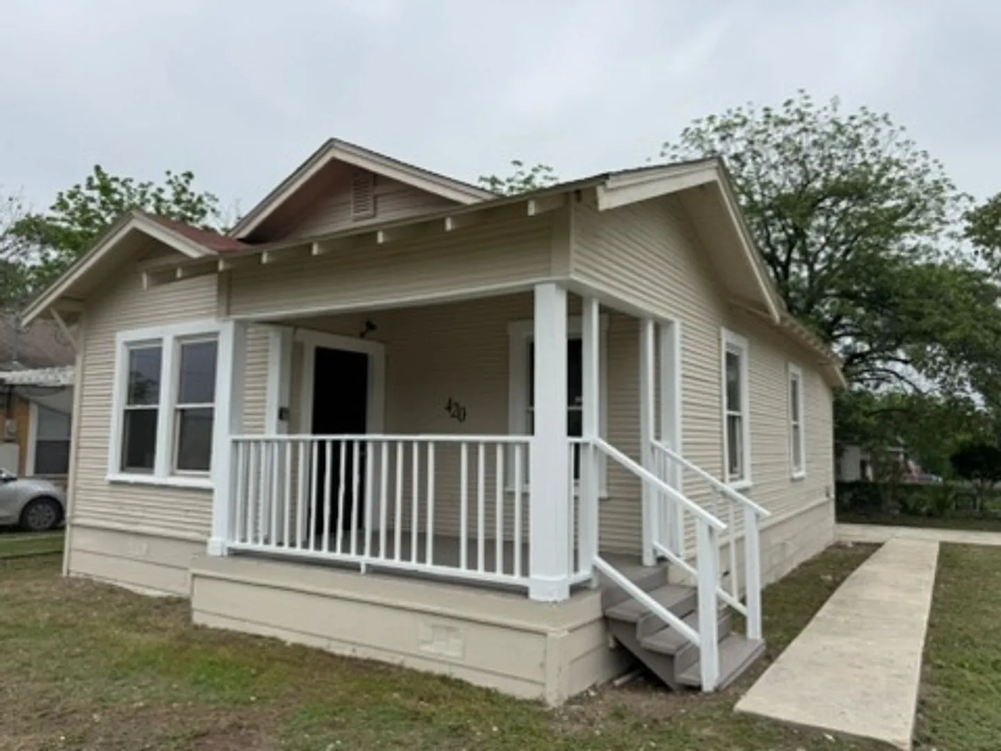 Cozy Corner Home in Denver Heights, Near I-10 Move-In Ready with Spacious Yard and Storage Shed — Photo 1