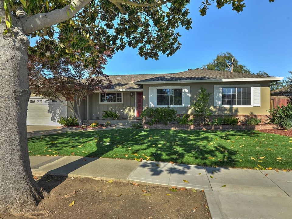1st image of 1426 Enderby Way