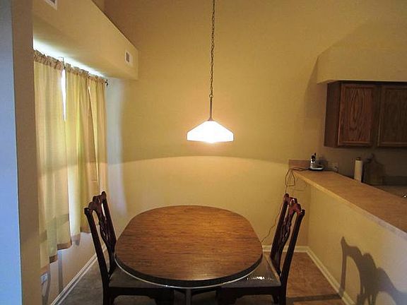 4th image of 1235 Oakbourne Cir