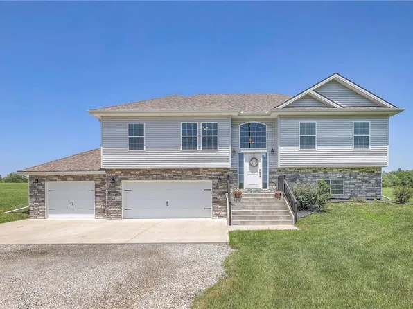 50 NW 151st Rd, Centerview, MO 64019