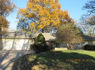 3015 Miller Rd, Saint Joseph, MO 64506