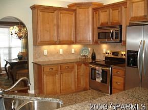 Eat-in Kitchen with Granite