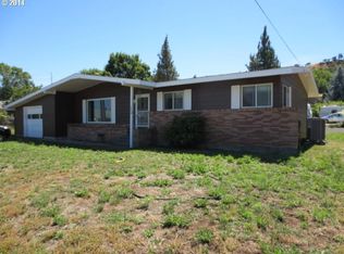 2006 W 10th St, The Dalles, OR
