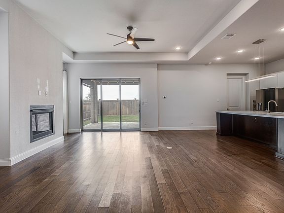 3rd image of 2612 Southfield