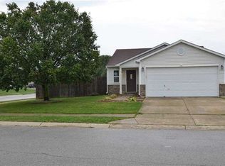 2111 Summer Breeze Way, Greenwood, IN 46143