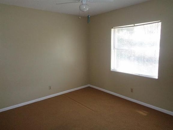 5th image of 4681 Blue Pine Cir
