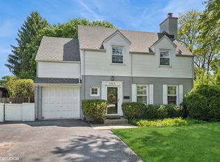 2305 Central Rd, Glenview, IL 60025