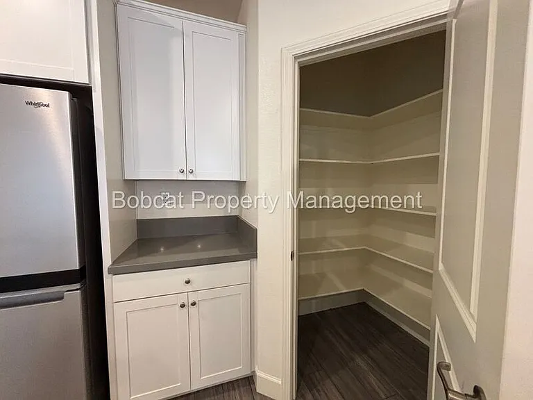 1097 Dapple Dr — Photo 9