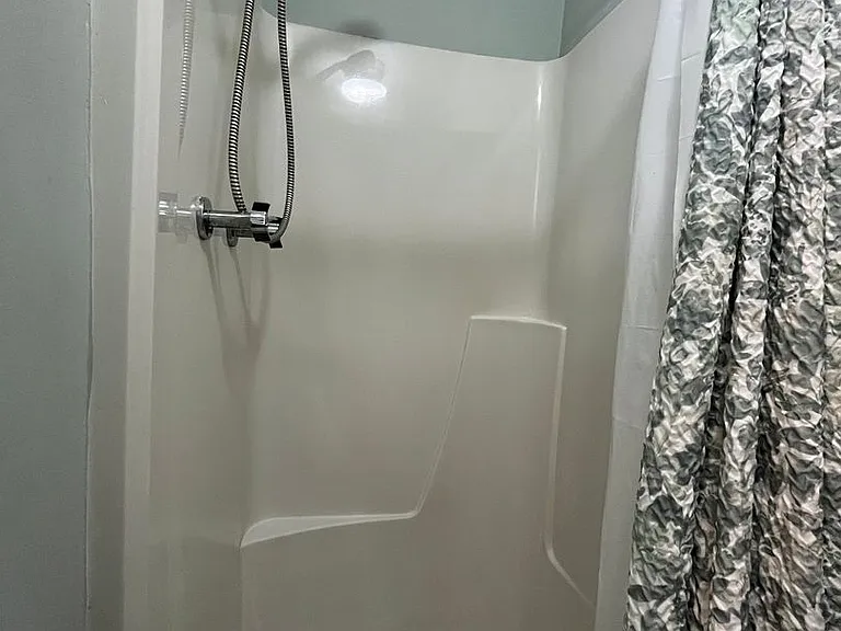 816 Market Pl — Photo 34