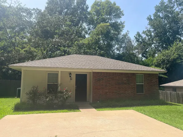 2612 Park St #C, Nacogdoches, TX 75961