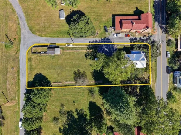 2685 Brownsburg Tpke, Brownsburg, VA 24415