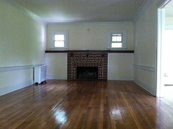 2nd image of 161 Heywood Ave
