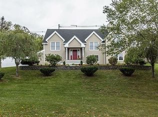 5 Overlook Dr, Danvers, MA 01923