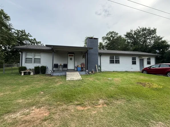 118 Waynes Ln, Gilmer, TX 75644