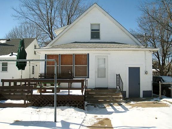 5th image of 221 7th Ave S