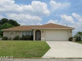 911 NE 10th Ln, Cape Coral, FL 33909