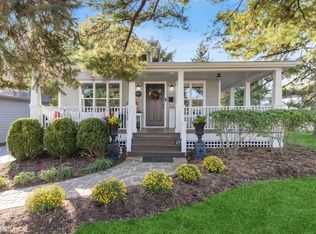 410 Mills St, Hinsdale, IL 60521