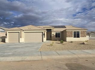2117 Rex Allen Dr, Kingman, AZ 86409