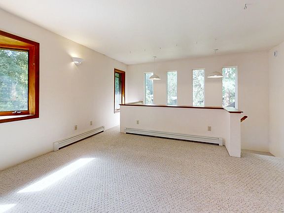 4th image of 1825 Woodbine Dr
