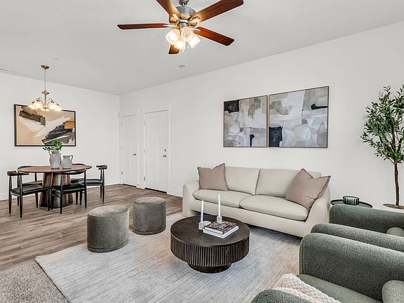 5th image of 927 W Coral Charm Way Unit 204