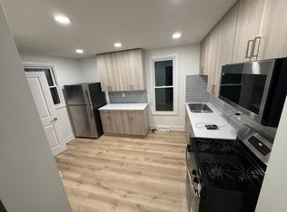 1816 Howe St, Racine, WI 53403