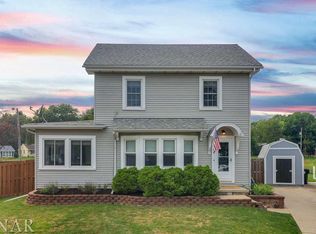 12 Hale Ct, Normal, IL 61761