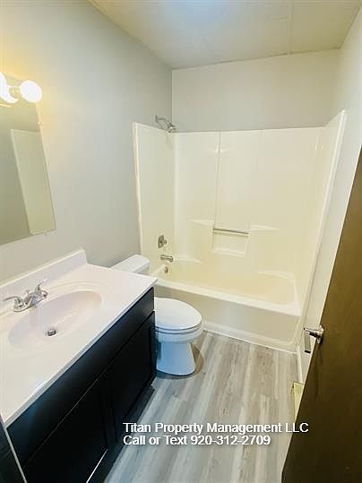 2nd image of 1000 Oregon St #3
