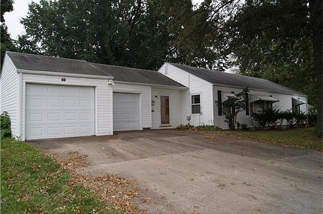 2nd image of 701 S Highland Dr