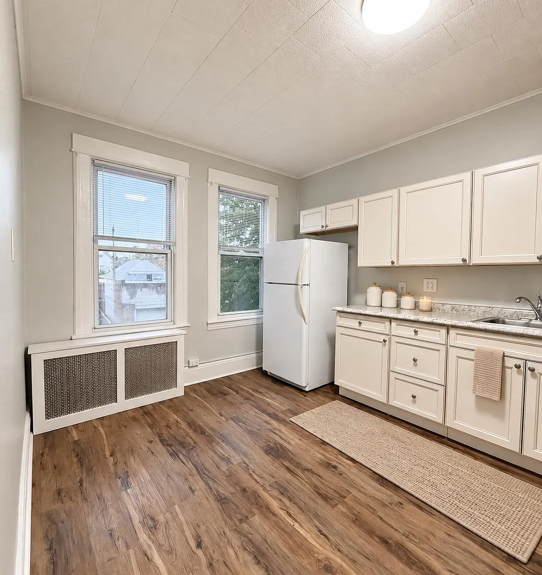 2 bed, 1.0 bath, 750 sqft, $1,700 — Photo 4