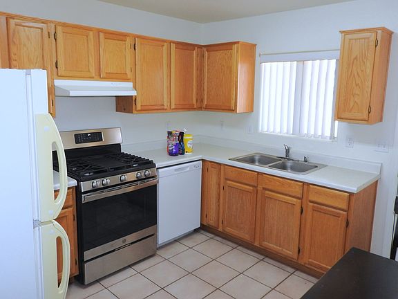 4th image of 2870 E Sierra Vista Ave APT 1