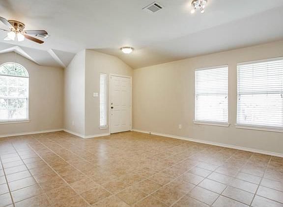 3rd image of 6805 Willow Crest Dr
