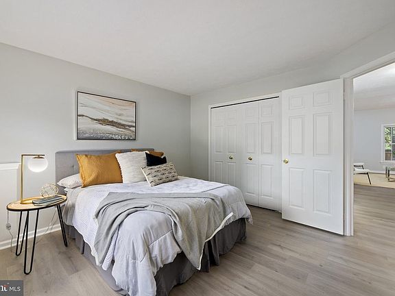 2nd image of 14554 Oakmere Dr #Basement