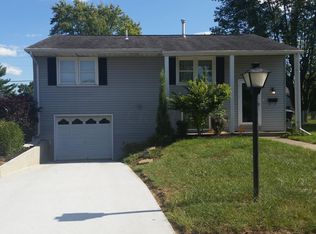 831 Hillman Rd S, Columbus, OH 43207