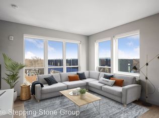 401 University Ave SE #301, Minneapolis, MN 55414