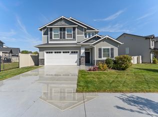 2542 E Blackstone Dr, Eagle, ID 83616