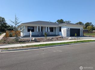 11 Dover Ln, Sequim, WA 98382