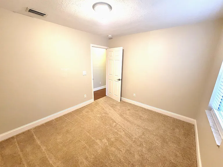 622 Green Meadow Ave — Photo 14