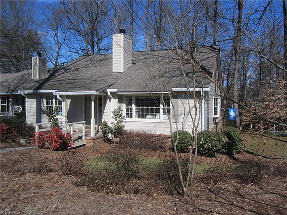 2nd image of 5 Brownstone Ln