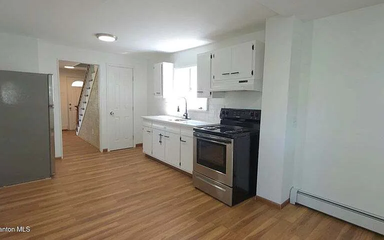 151 Wyoming St — Photo 3