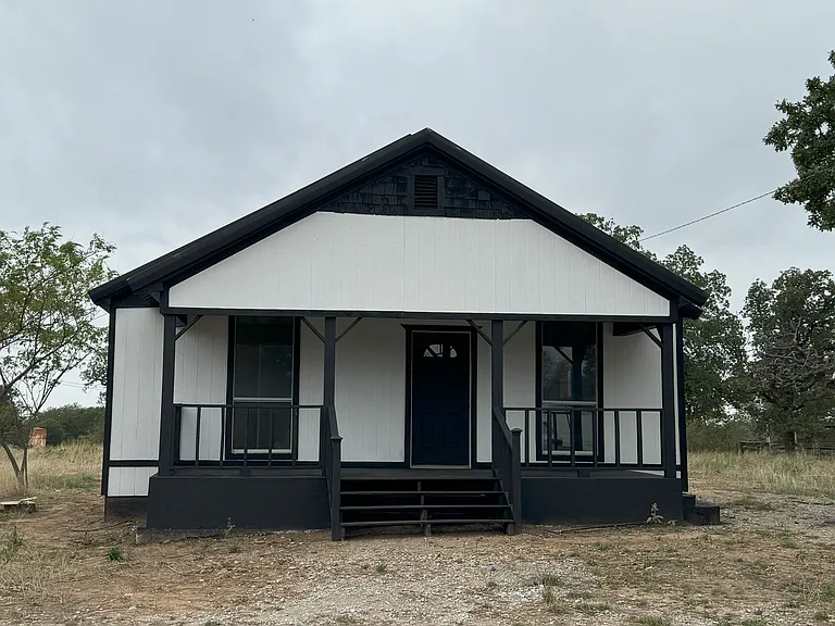 4323 N US Highway 287 — Photo 8